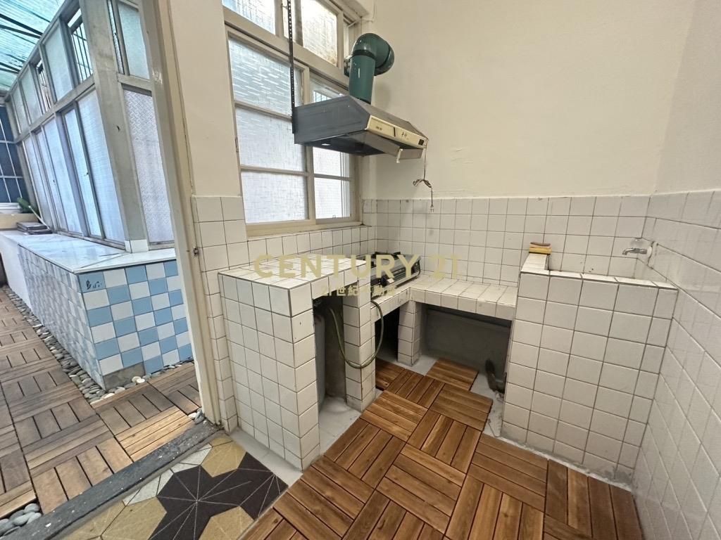 (4520)四號公園美麗3樓