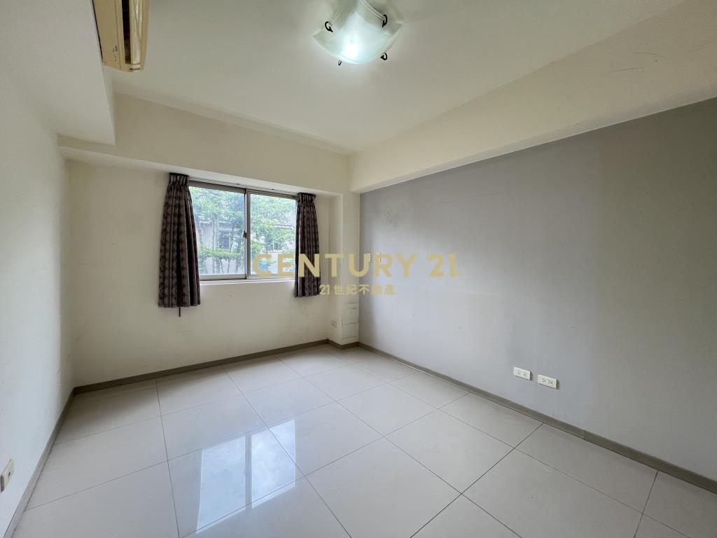 (4521)潤泰曉山青~鳥語花香美三房