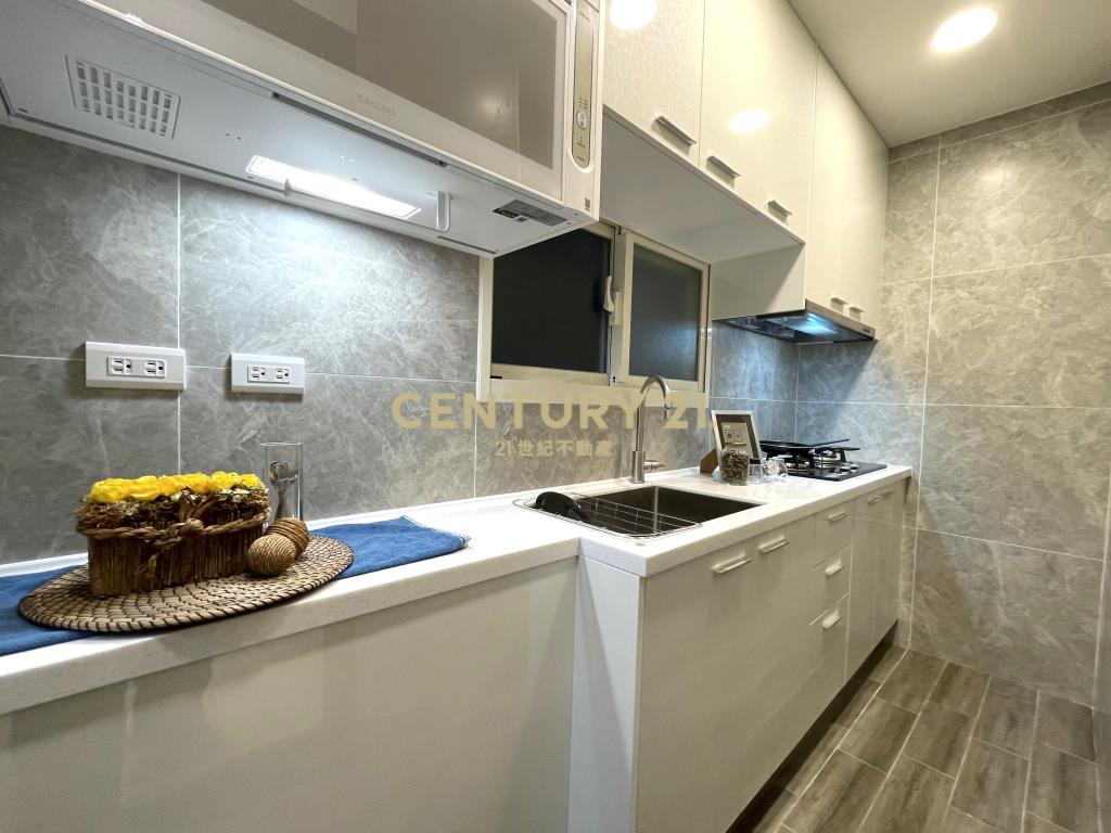 (4524)秀朗國小極美3樓