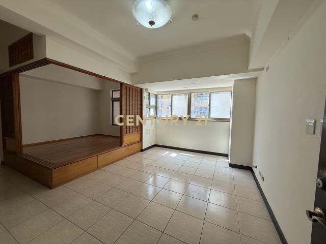 (4525)長隄3房平面車位