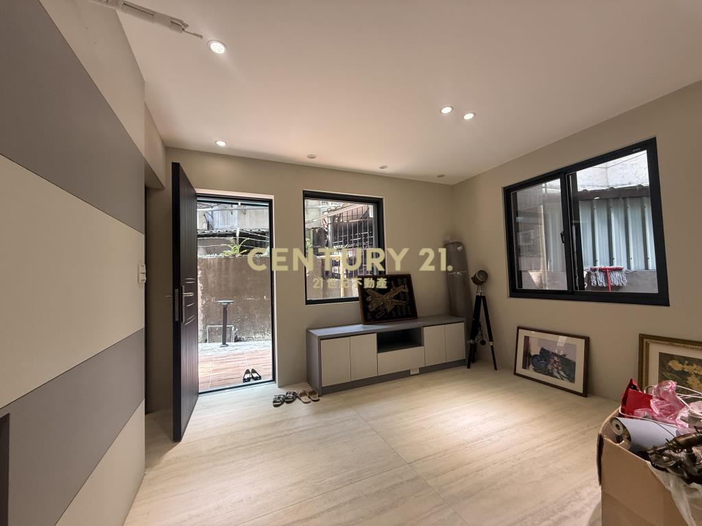 (4552)福和路美妝花園一樓