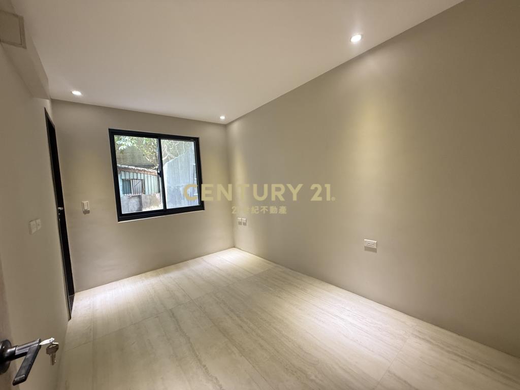 (4552)福和路美妝花園一樓