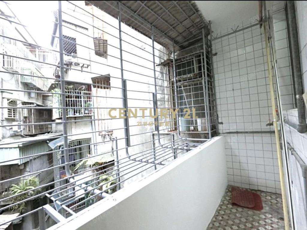 (4577)新埔捷運邊間3房