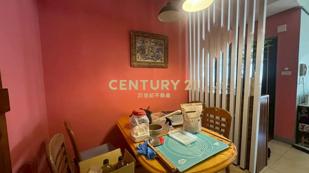 (4598)四號公園邊間黃金3樓