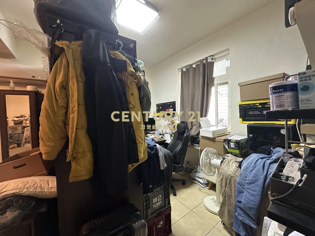 (4598)四號公園邊間黃金3樓