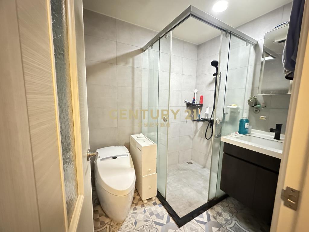 (4598)四號公園邊間黃金3樓