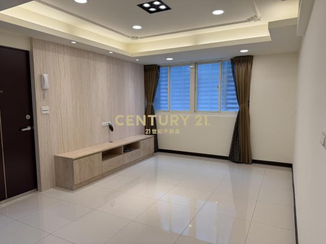 (4600)環球百貨國光3房2樓