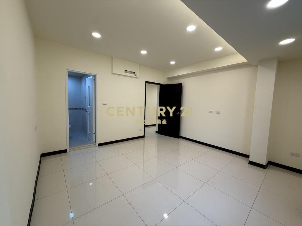 (4600)環球百貨國光3房2樓