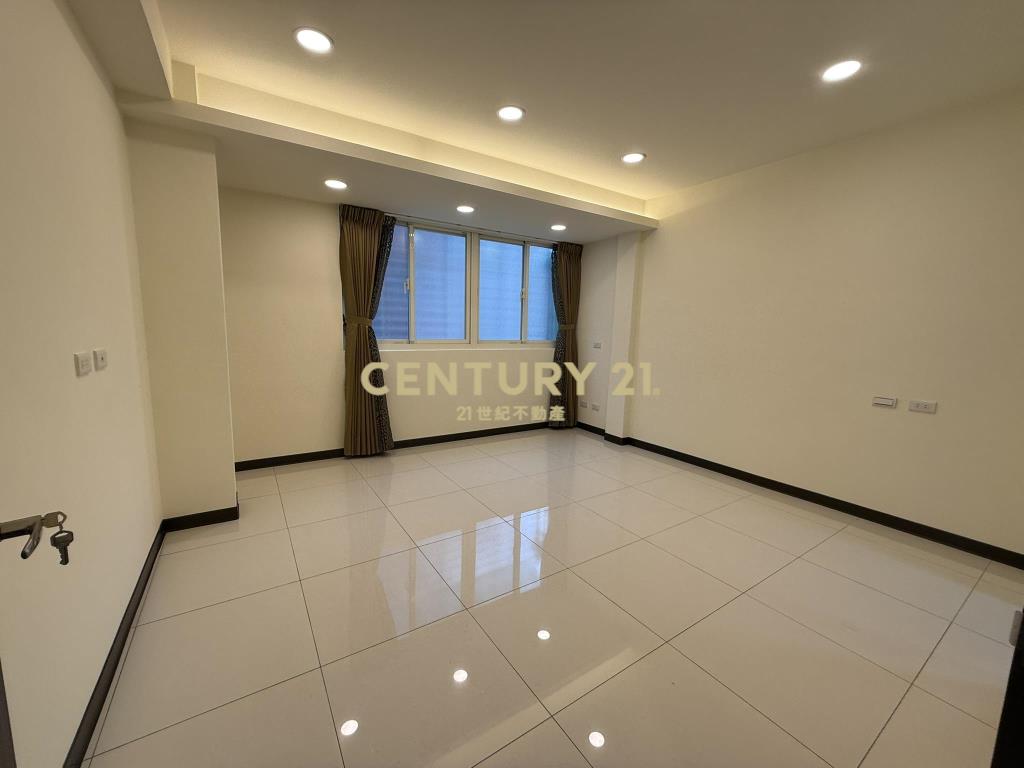 (4600)環球百貨國光3房2樓