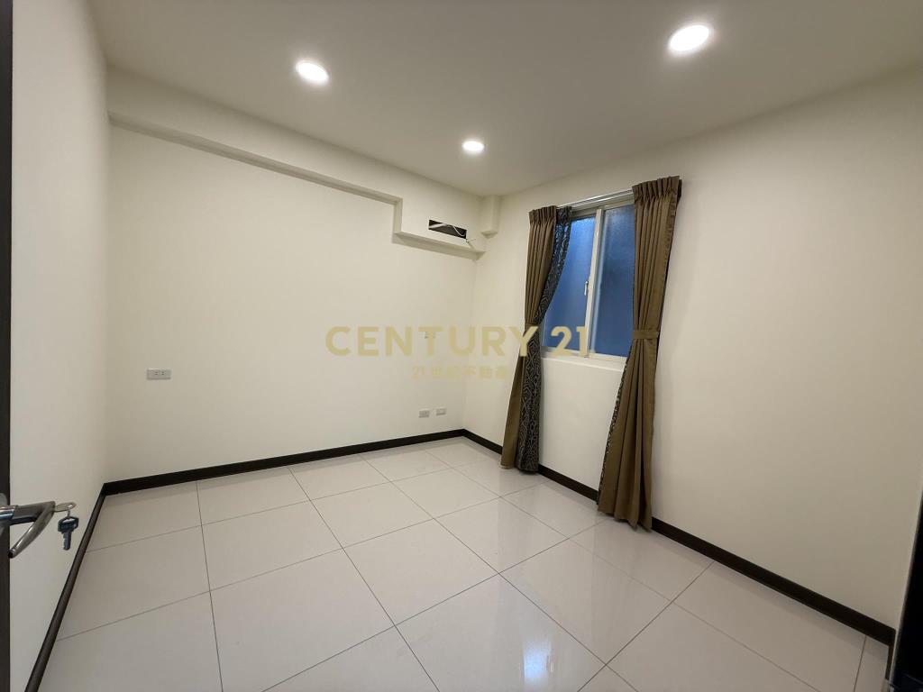 (4600)環球百貨國光3房2樓