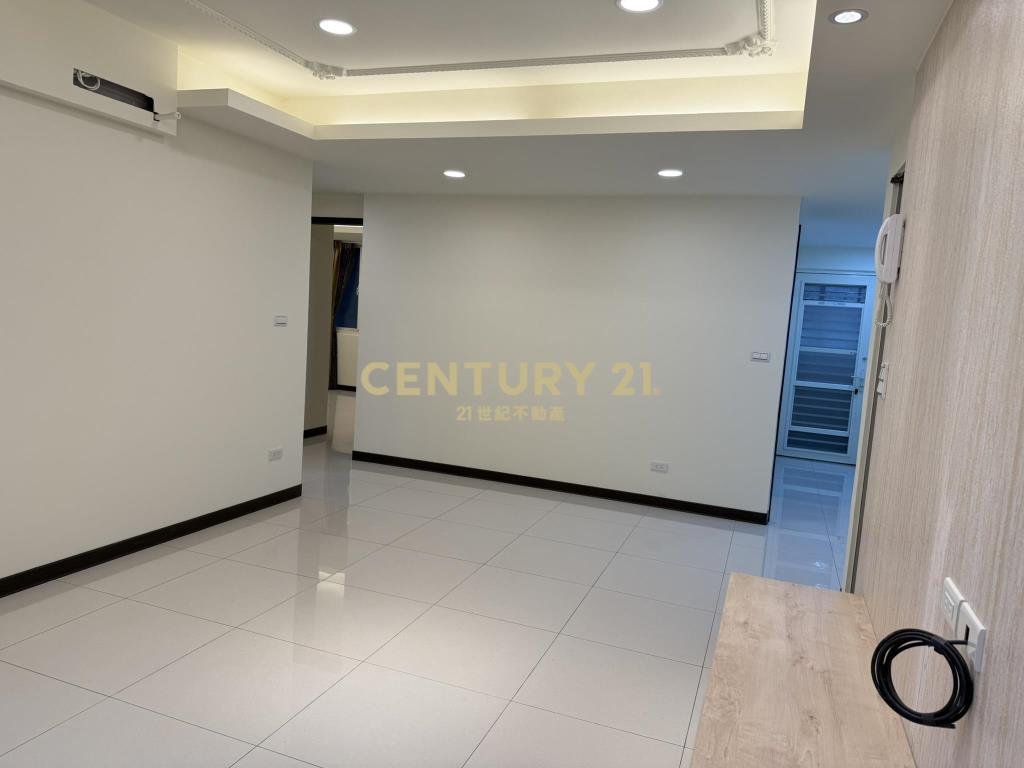 (4600)環球百貨國光3房2樓