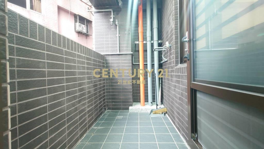 (4610)漢寶一號院三房坡道機械車位2