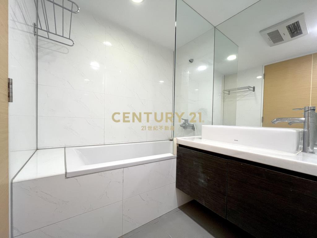 (4631)潤泰曉山青~時尚藝術挑高美屋