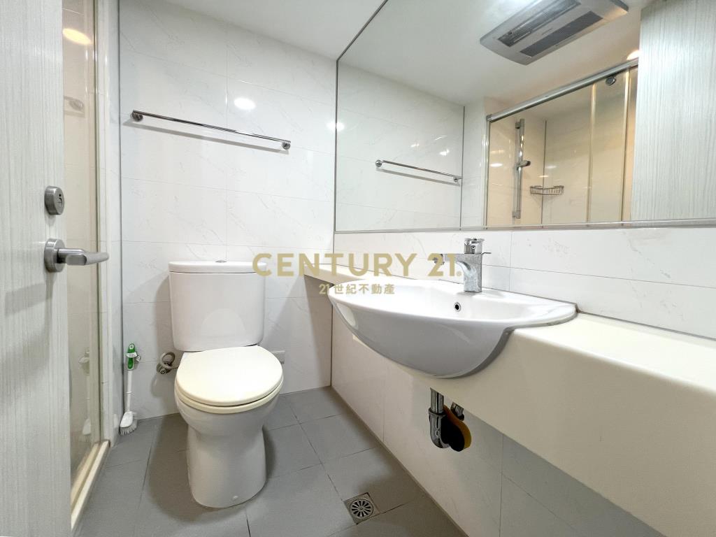 (4631)潤泰曉山青~時尚藝術挑高美屋