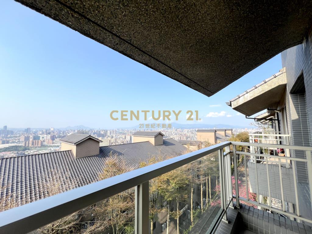 (4631)潤泰曉山青~時尚藝術挑高美屋