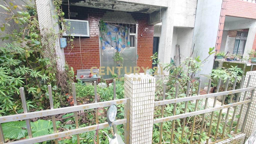 (4636)雙城捷運站透天庭院