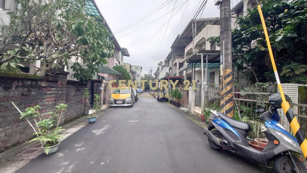 (4636)雙城捷運站透天庭院