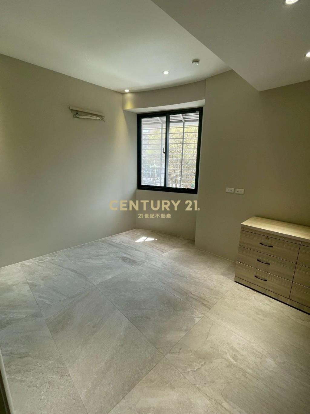 (4637)四號公園旁電梯三房