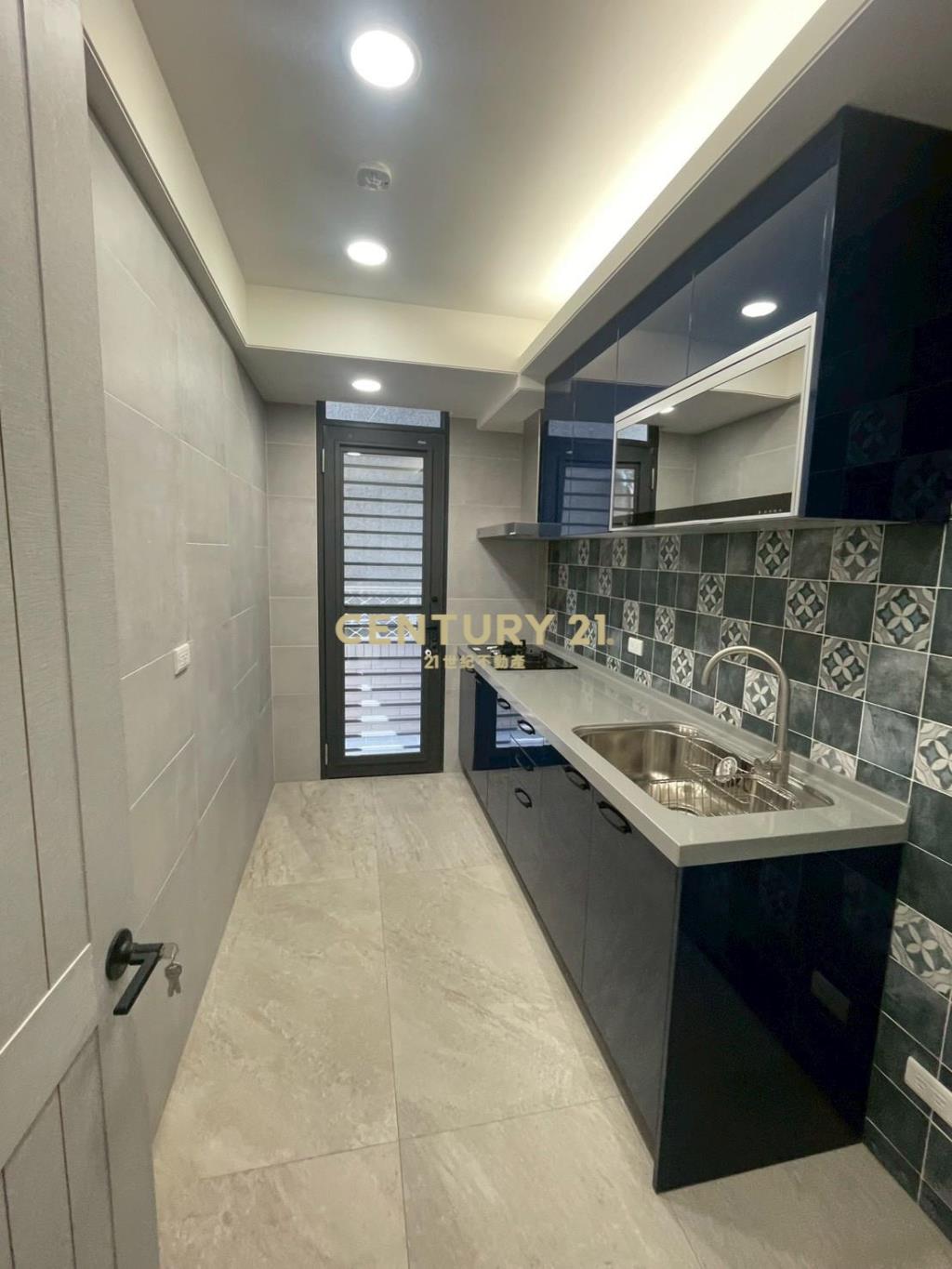 (4637)四號公園旁電梯三房