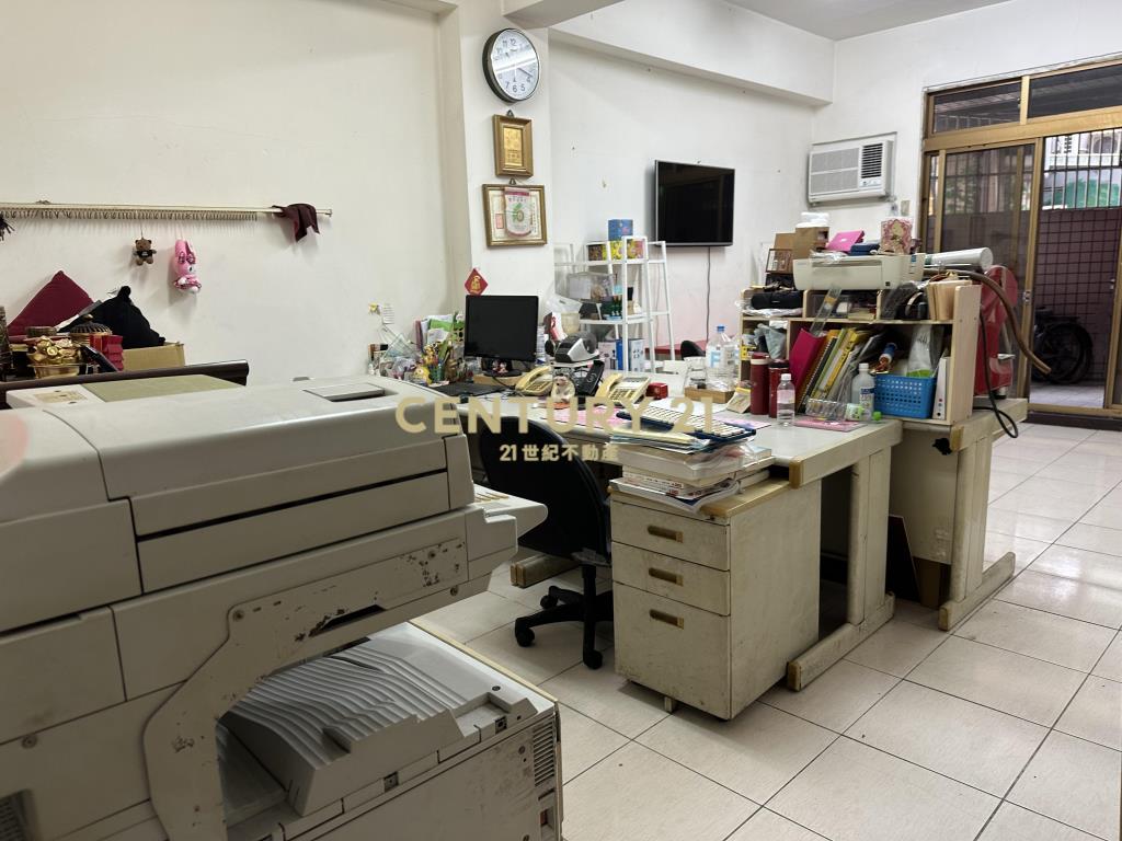 (4645)成功路住辦一樓