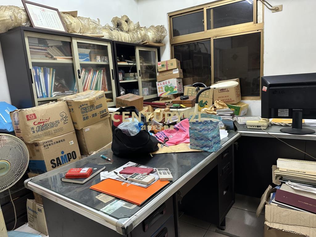 (4645)成功路住辦一樓