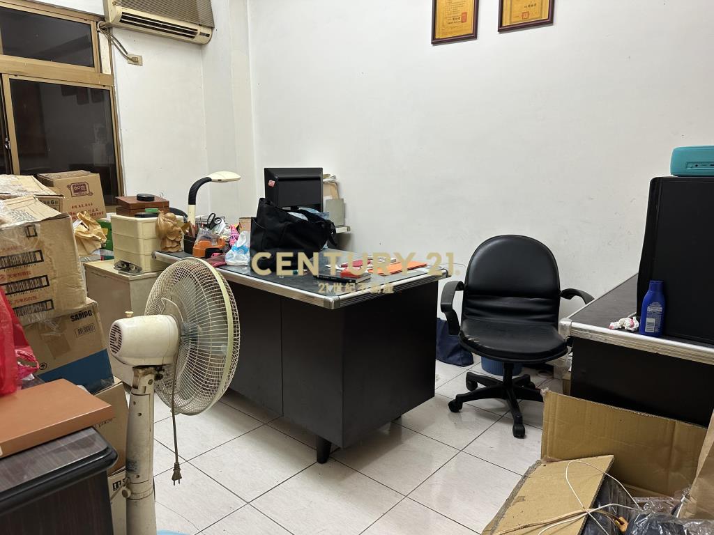 (4645)成功路住辦一樓