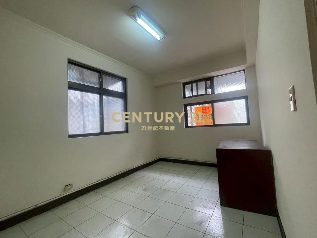 (4646)國泰稀有邊間美屋