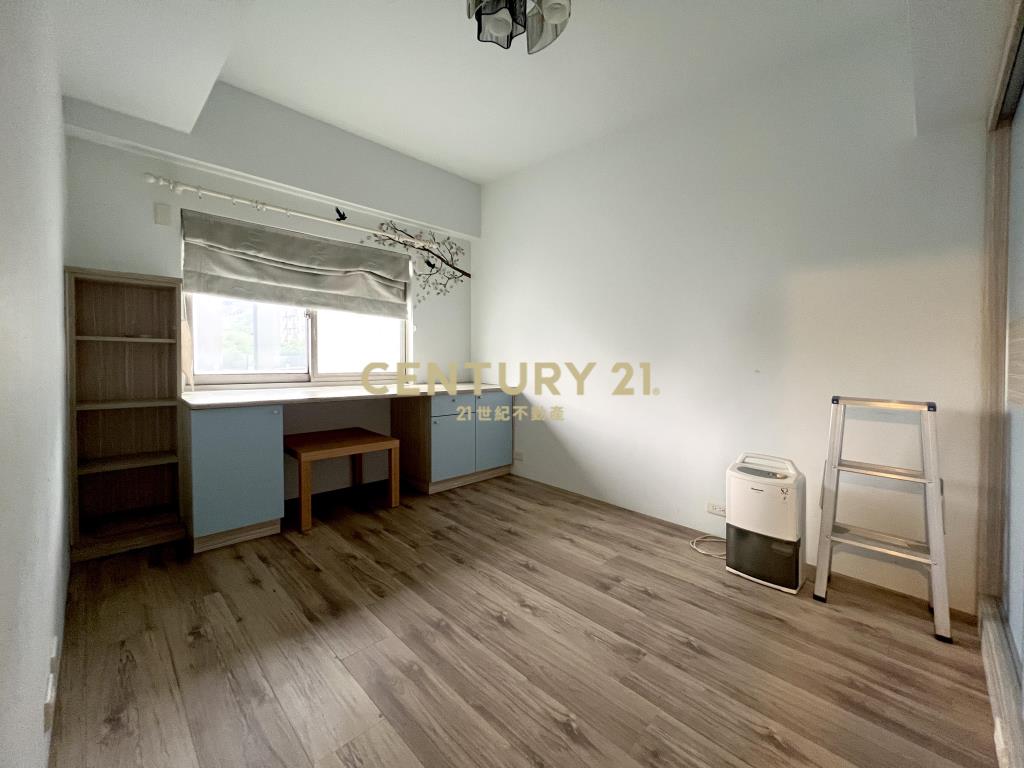 (4651)潤泰曉山青~稀有邊間二房車位