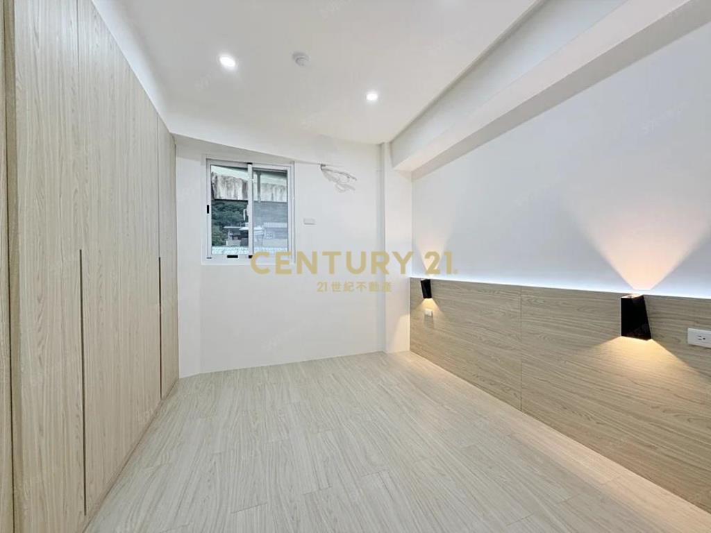 (4653)南勢角捷運站電梯2房