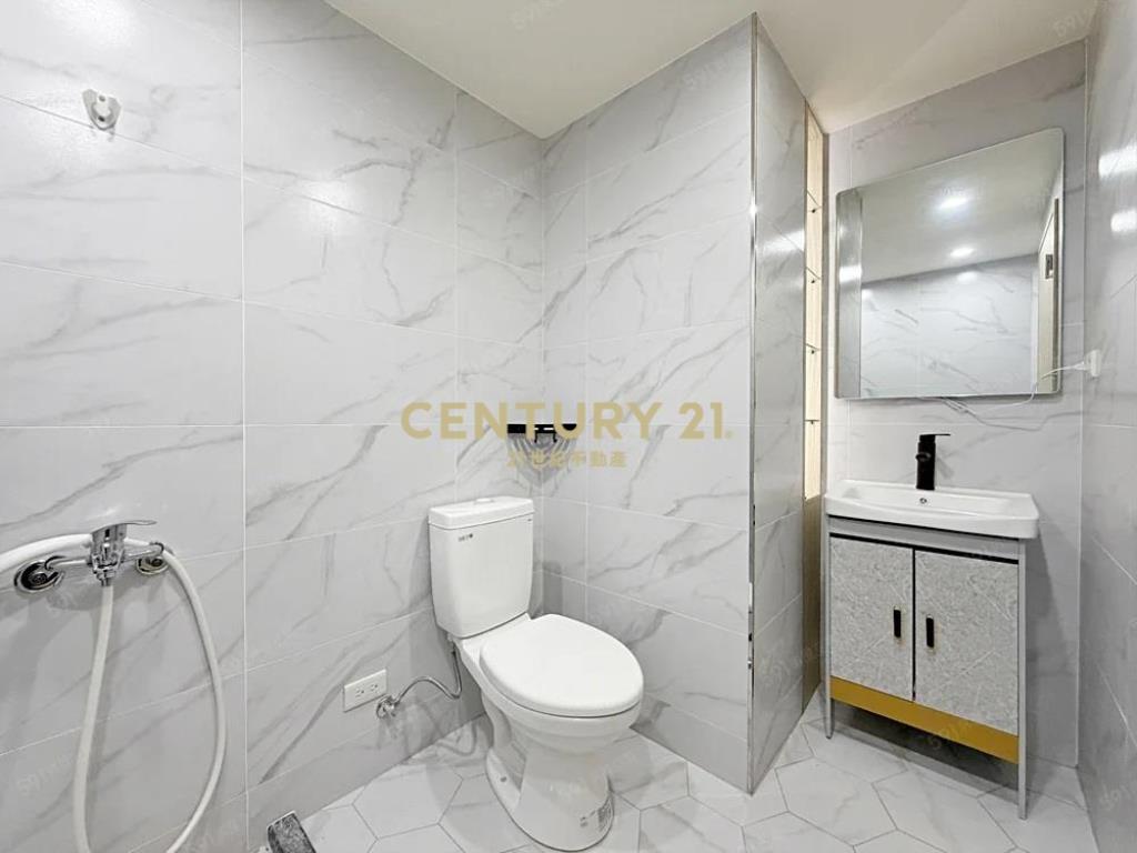 (4653)南勢角捷運站電梯2房