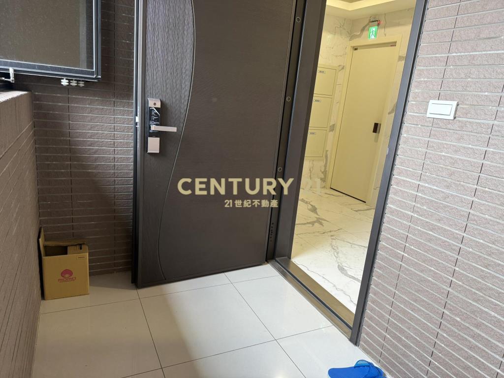 (4658)頂溪仁愛路全新3房房車位