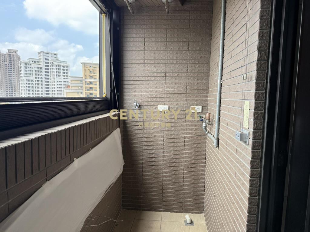 (4658)頂溪仁愛路全新3房房車位