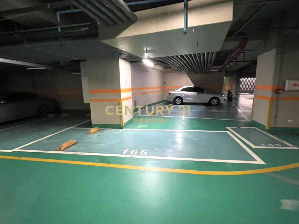 (4665)雙和一品苑豪景3房車位