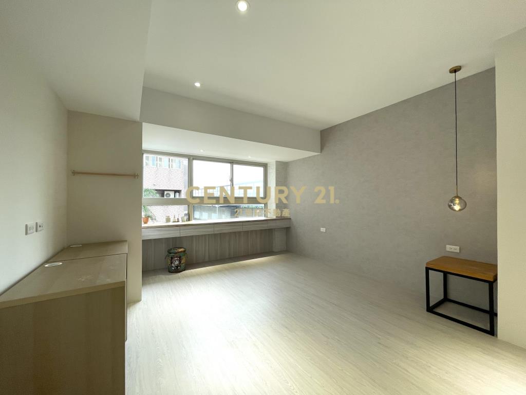 (4686)頂溪水悅邊間3房車位