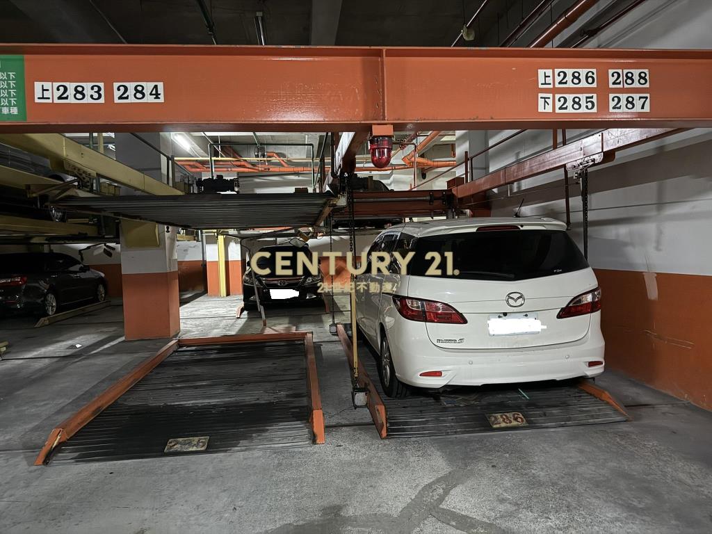 (4688)凱旋門獨立車位