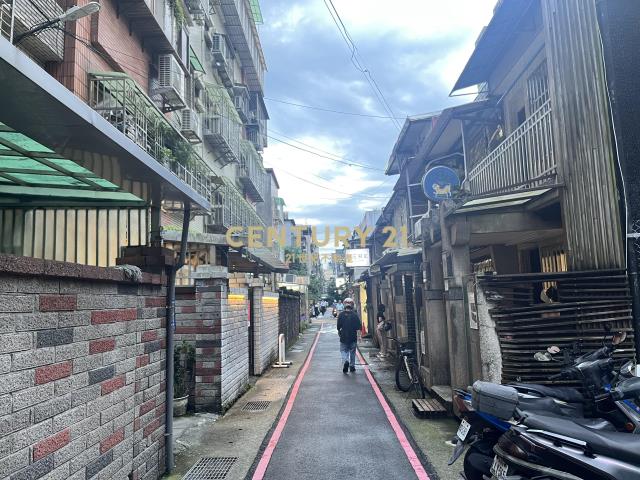 (4696)永安捷運3分鐘金店面