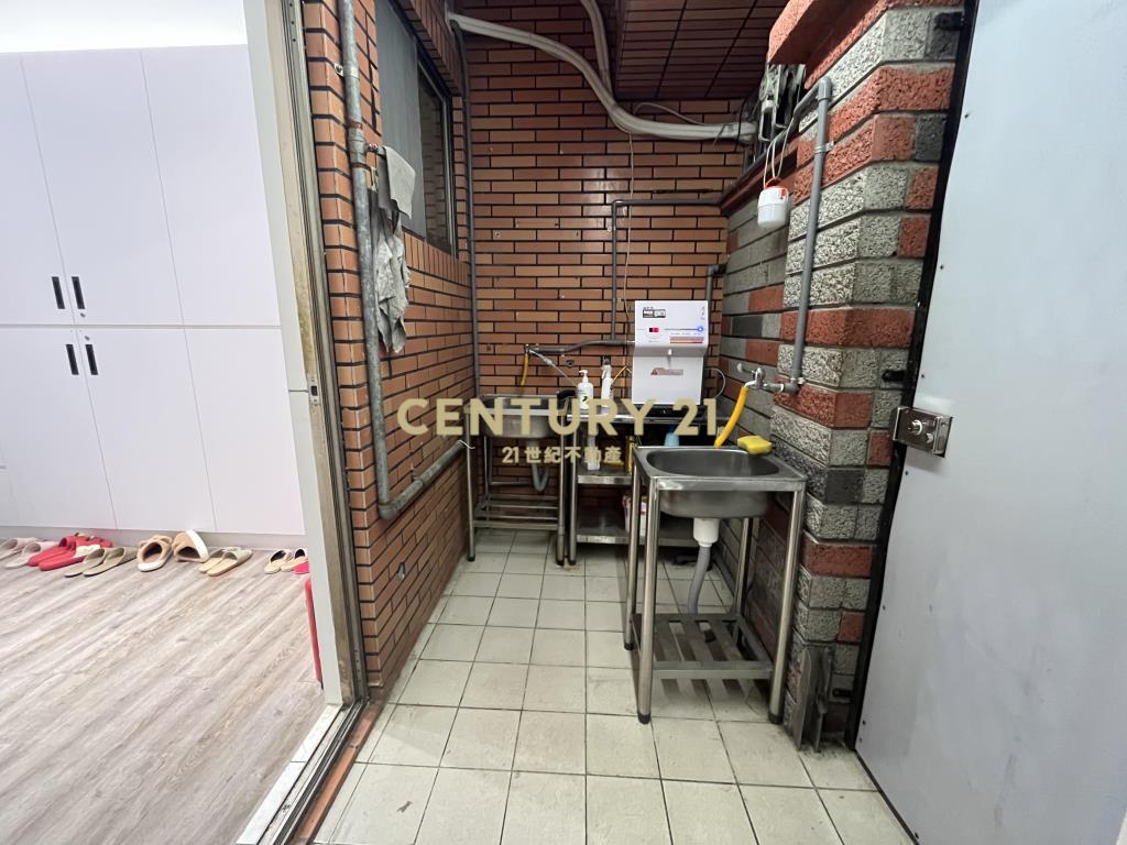 (4696)永安捷運3分鐘金店面
