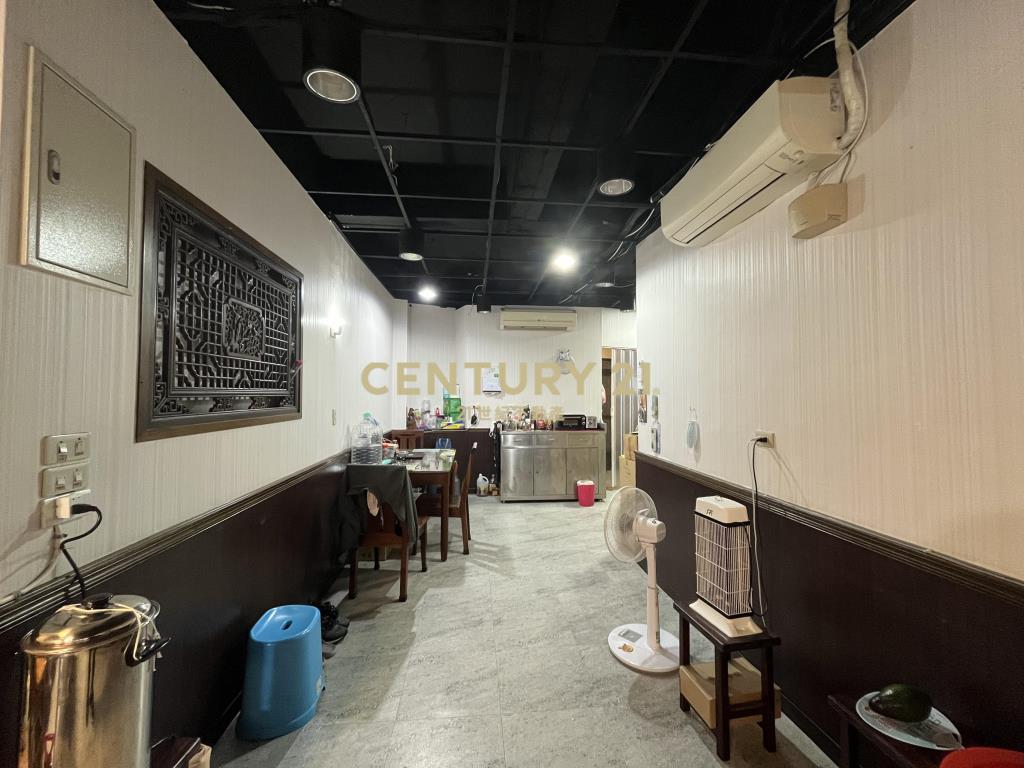 (4735)中和站黃金雙店面
