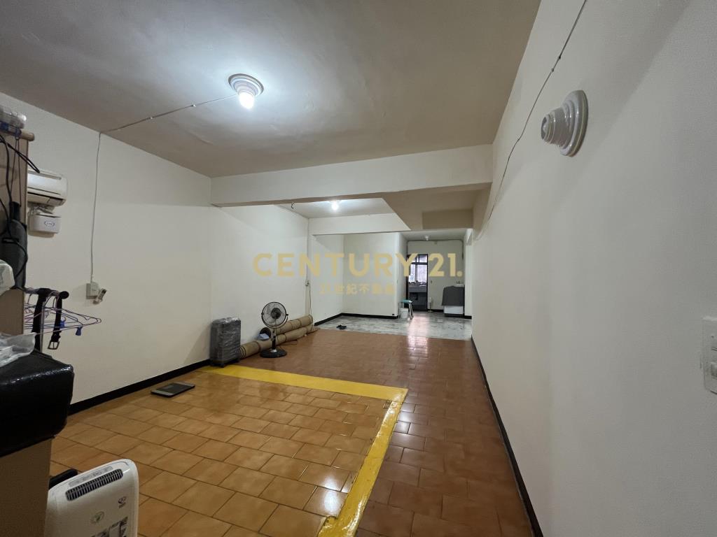 (4735)中和站黃金雙店面