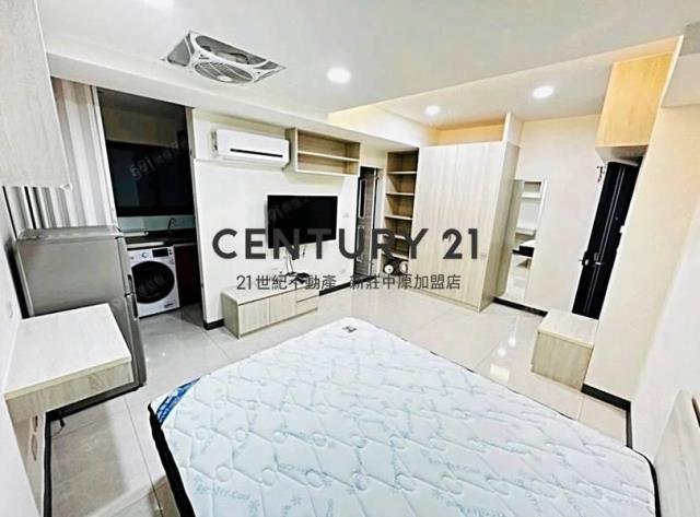 萬坪公園四套房車-F12