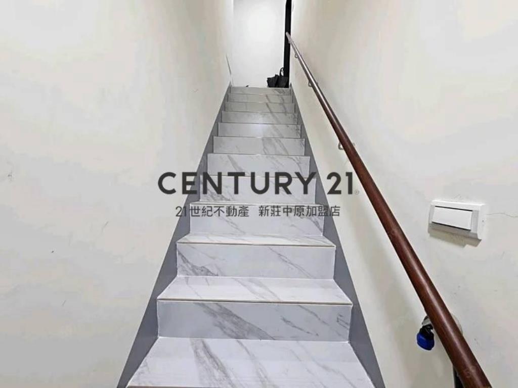 萬坪公園四套房車-F12