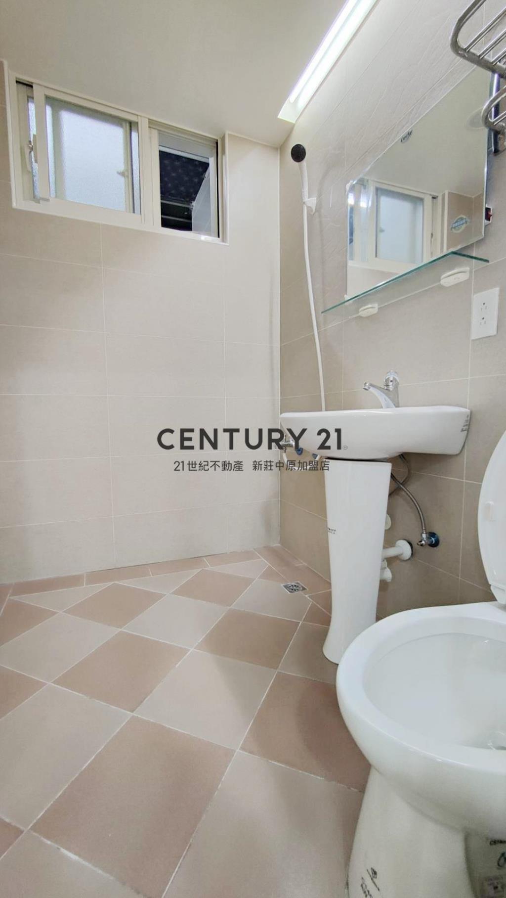 蘆洲公寓三樓三房-D109