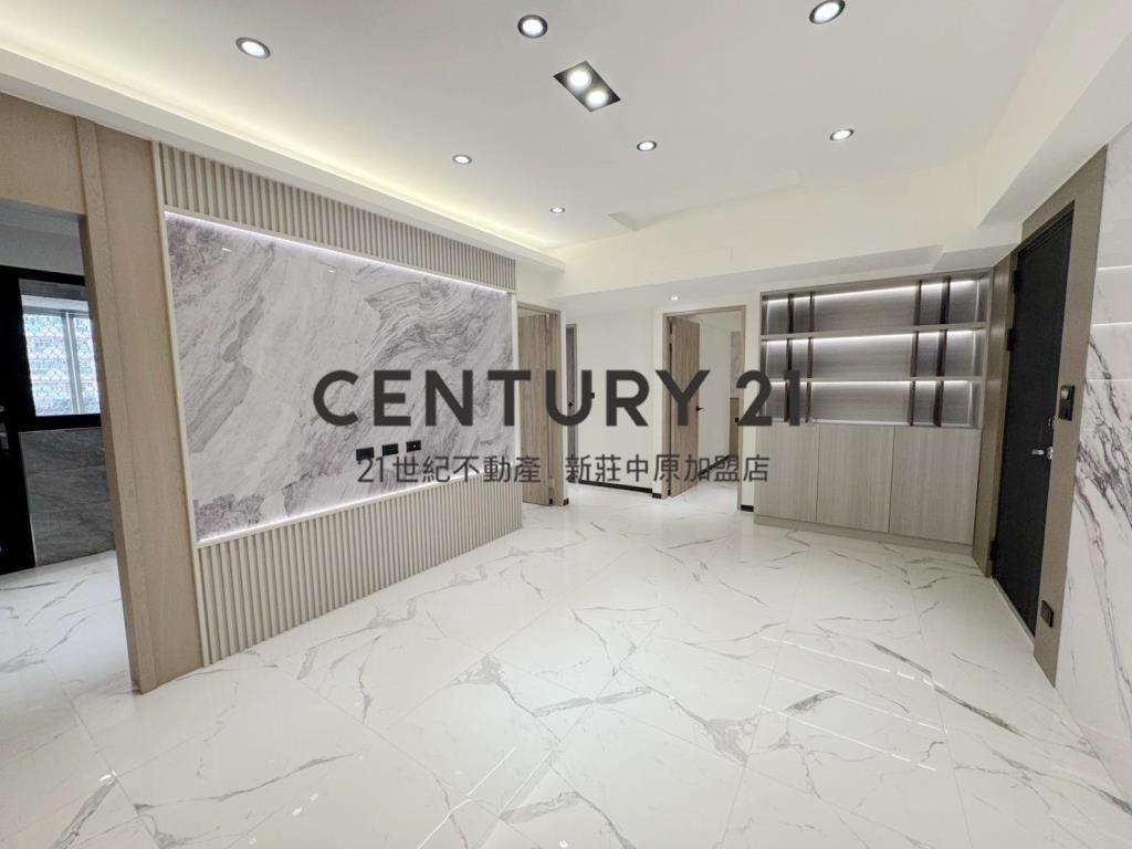 摩登新貴時尚三房車-D138