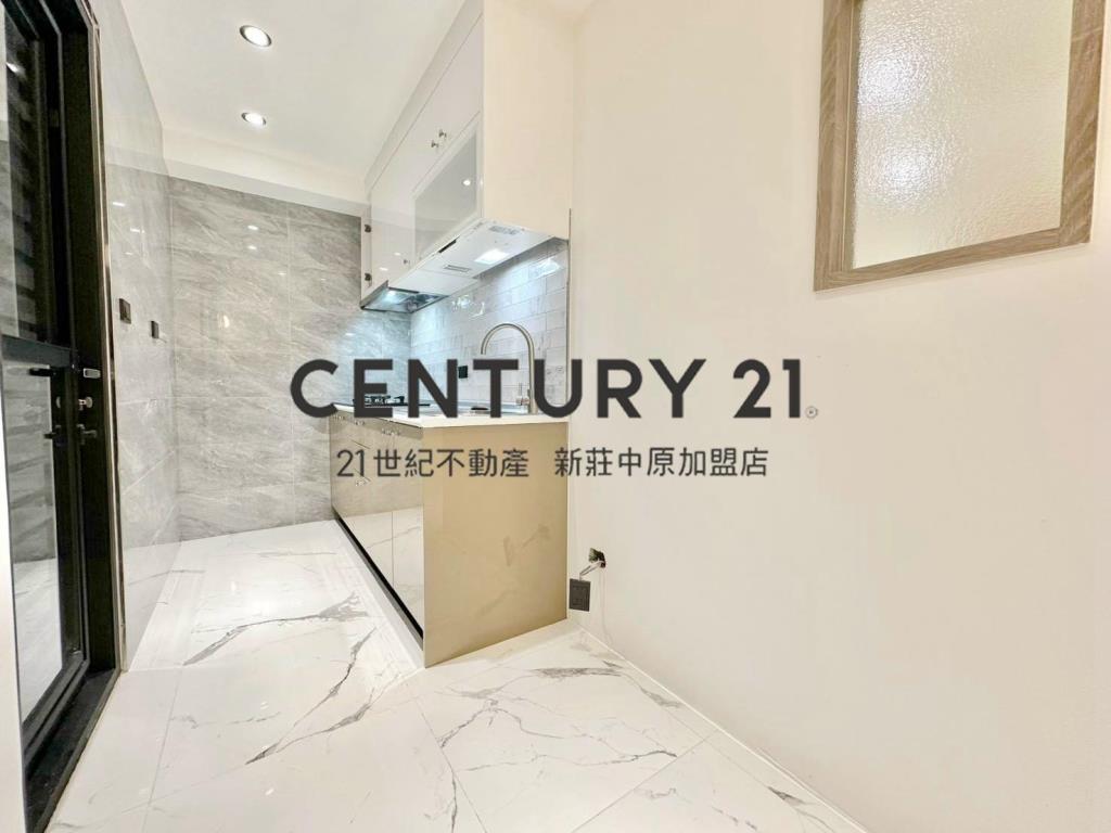 中和時尚二樓-D89