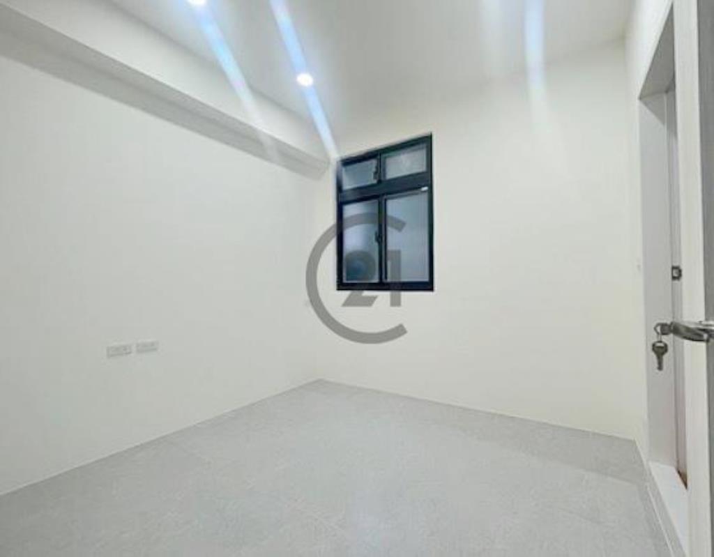 板橋龍興頂佳佳-D54