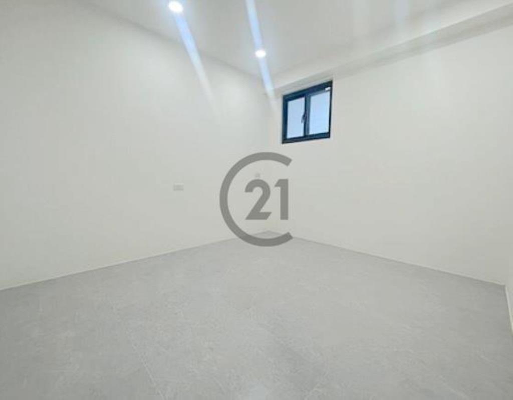 板橋龍興頂佳佳-D54