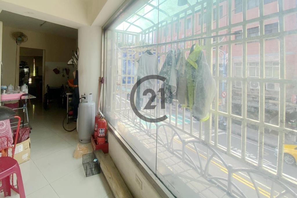 中港路三角窗華廈-B52