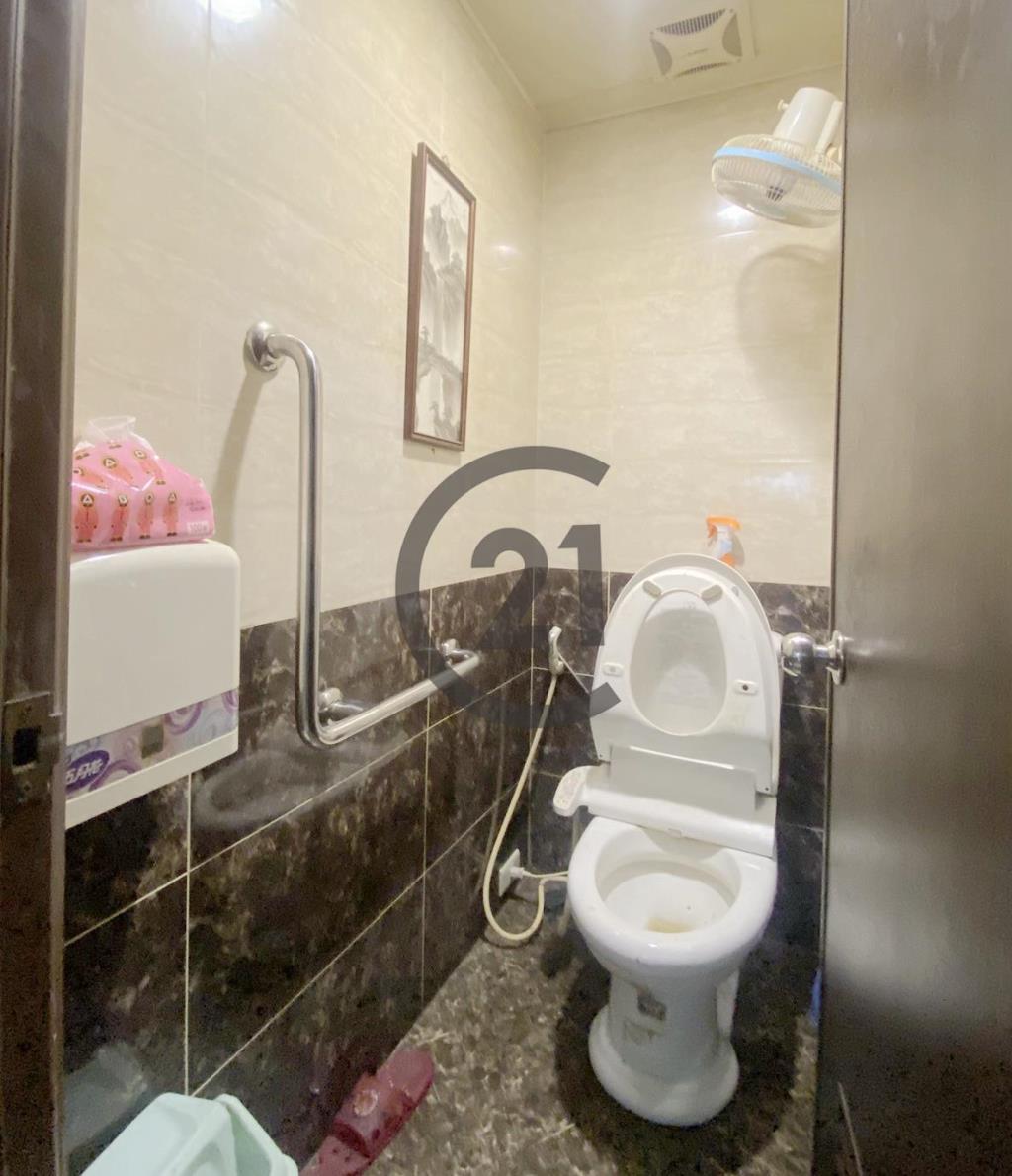 中港路三角窗華廈-B52