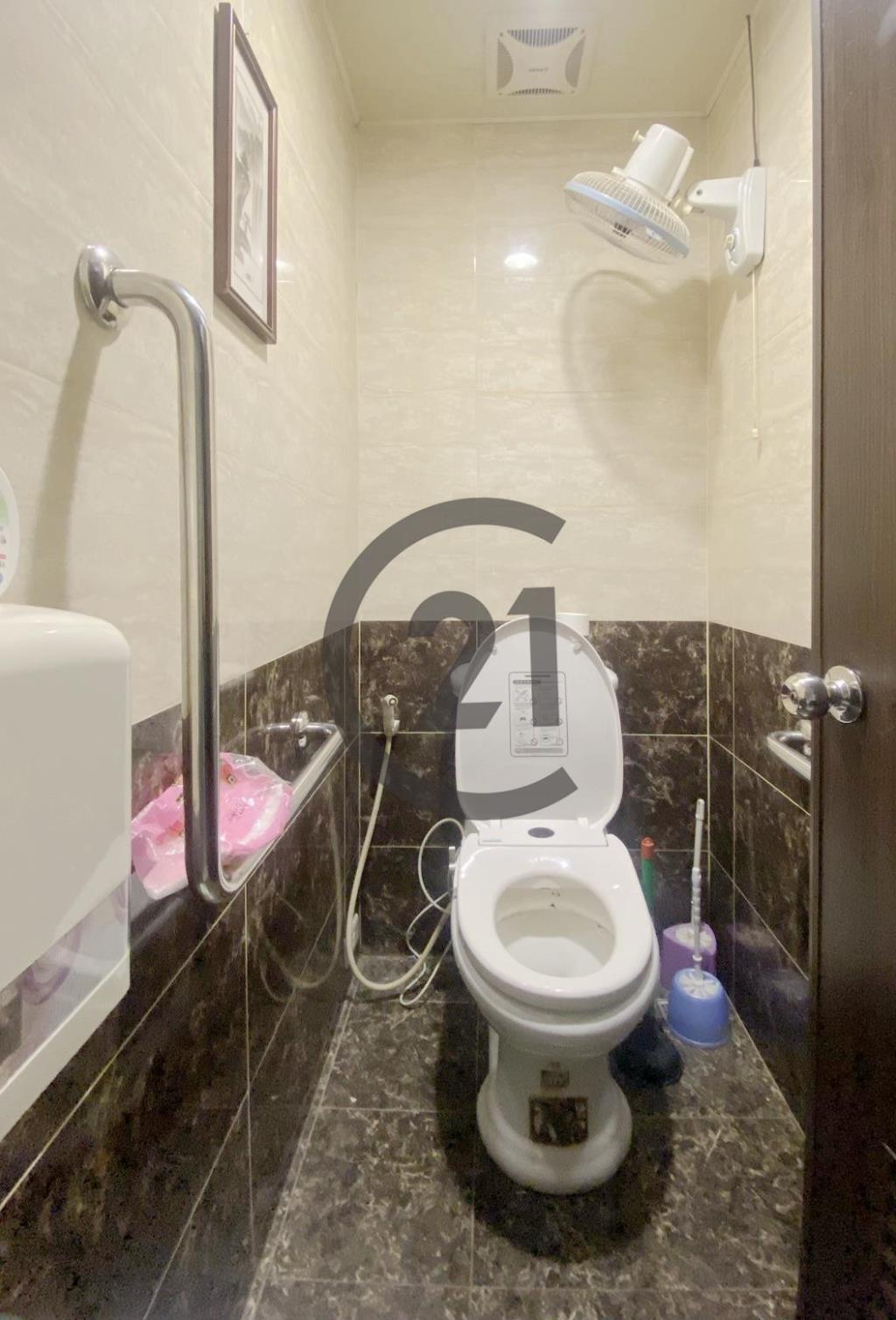 中港路三角窗華廈-B52