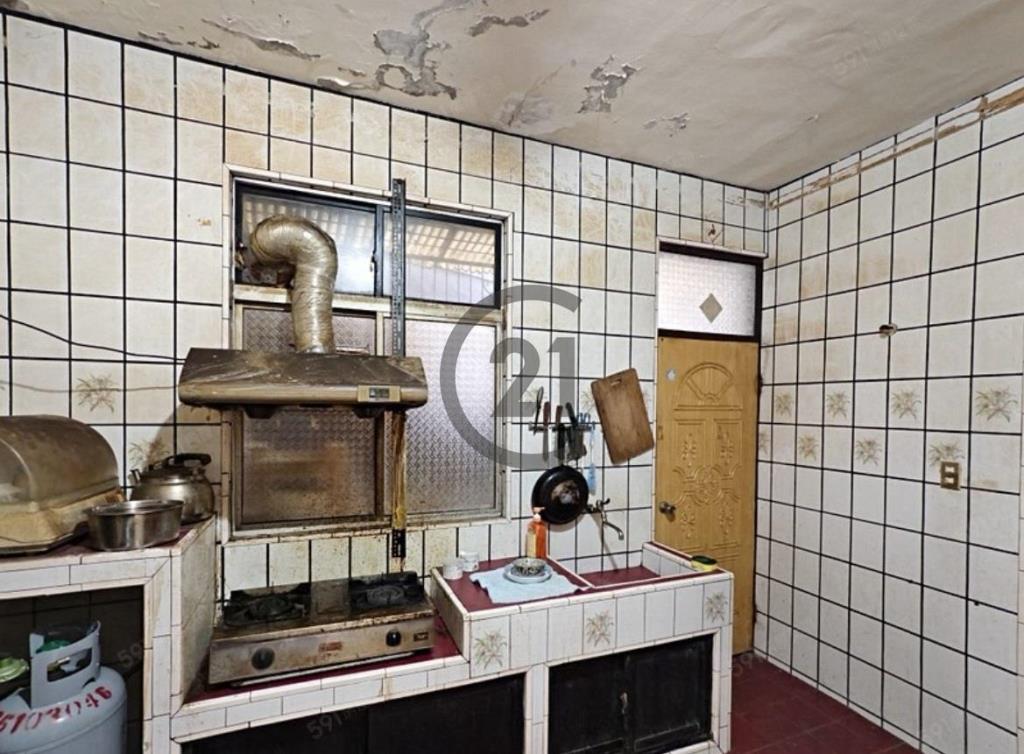 八里龍形邊間二樓-D31